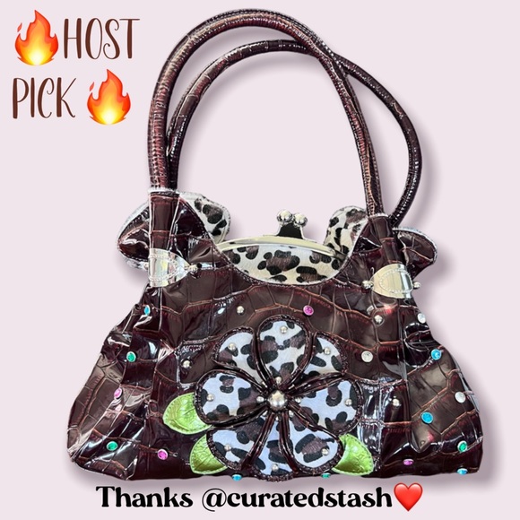Handbags - 🔥Host Pick🔥Brown Croc Purse w/furry animal print trim, kiss lock, gems NWOT